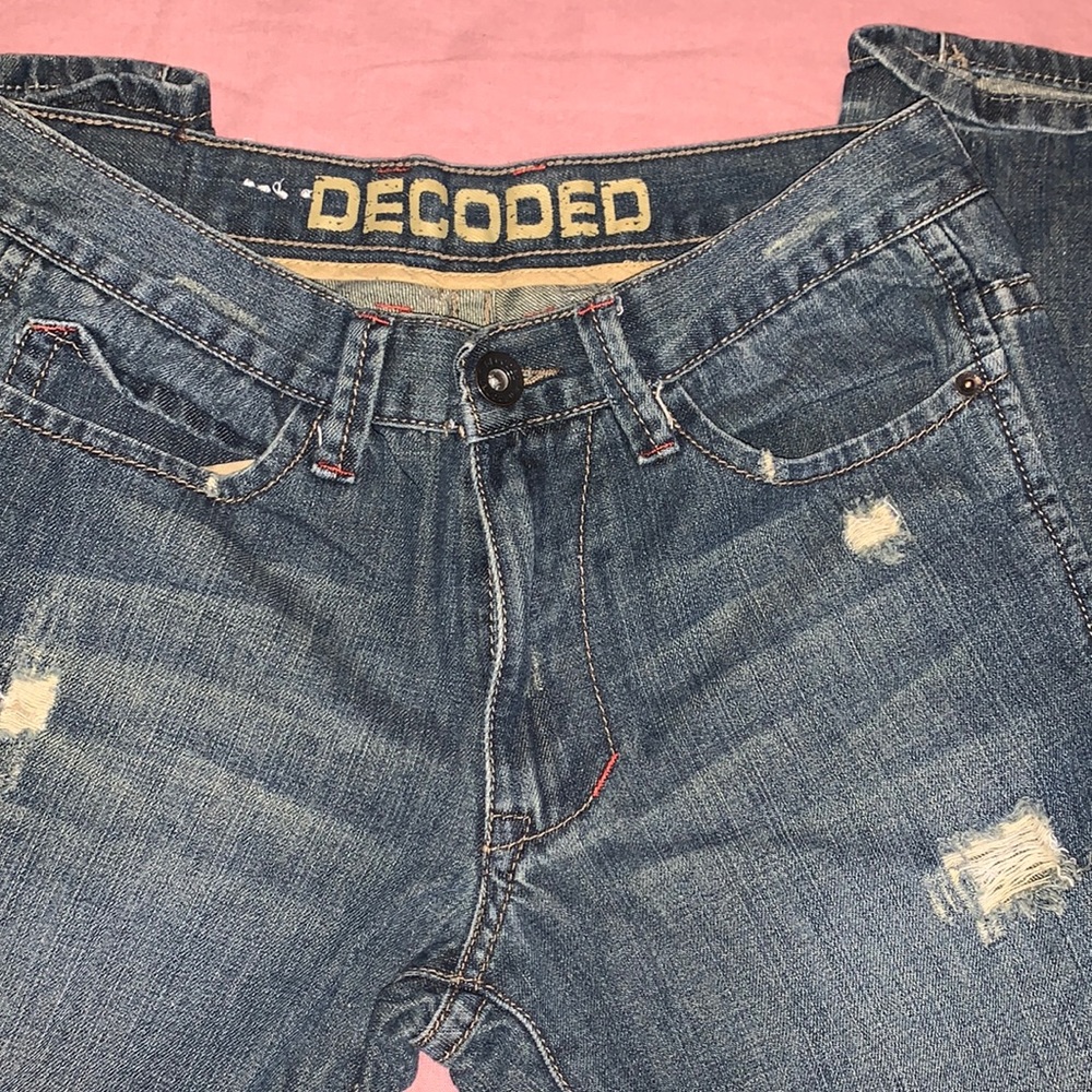 Woman’s Decoded distress jeans